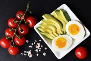 Dieta ketogeniczna – zasady i wskazówki